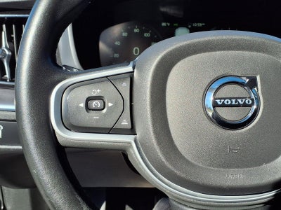 2020 Volvo XC60 T6 Momentum