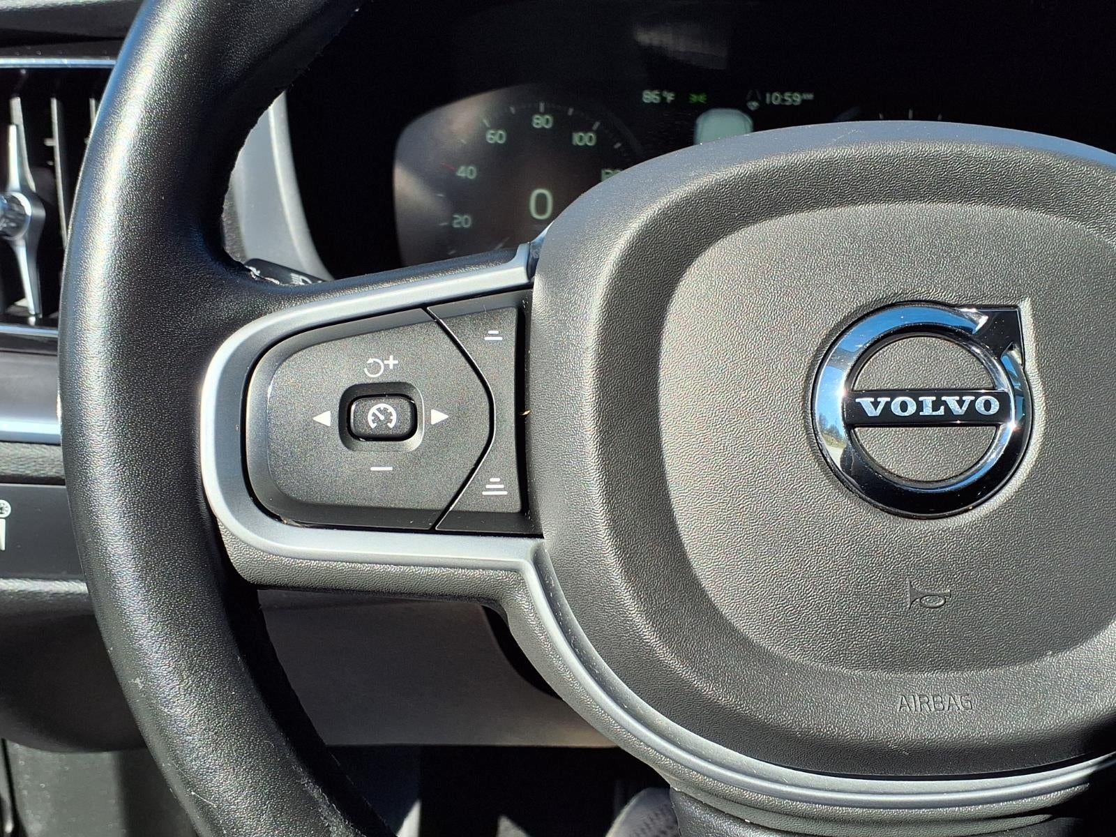 2020 Volvo XC60 T6 Momentum
