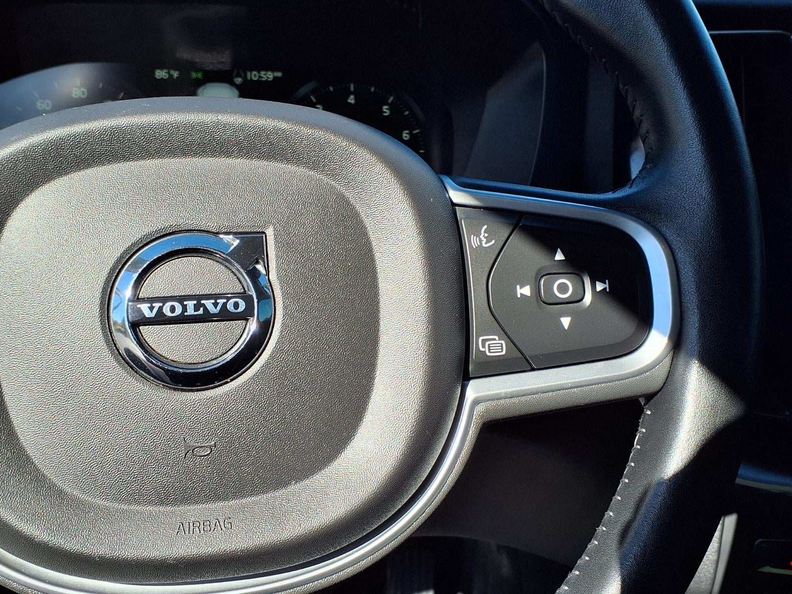 2020 Volvo XC60 T6 Momentum