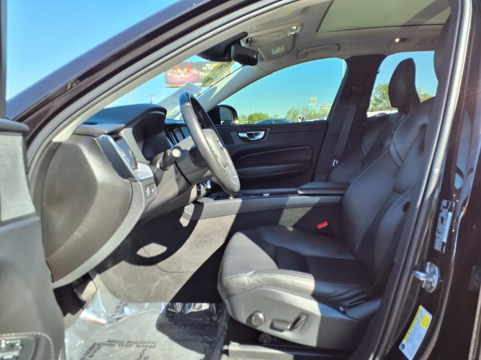 2020 Volvo XC60 T6 Momentum
