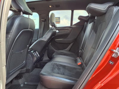 2021 Volvo XC40 T4 R-Design