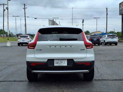 2023 Volvo XC40 B5 Plus Bright Theme